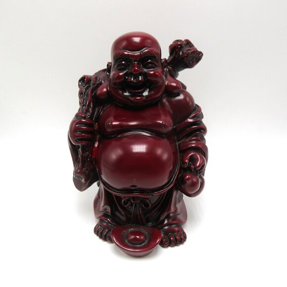 Vintage Traveling Laughing Buddha resin 'cinnabar' figurine - 5 1/2" - Picture 1 of 8
